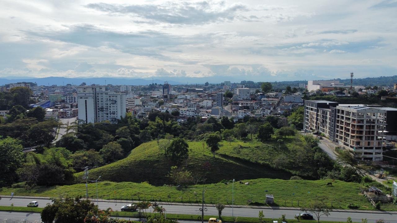 WhatsApp Image 2025-05-12 at 16.03.25 (4)